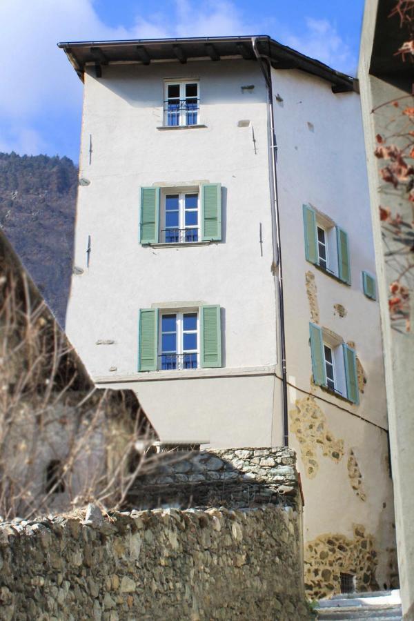 Antica Torre Sondrio Exterior foto