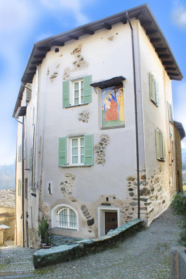 Antica Torre Sondrio Exterior foto